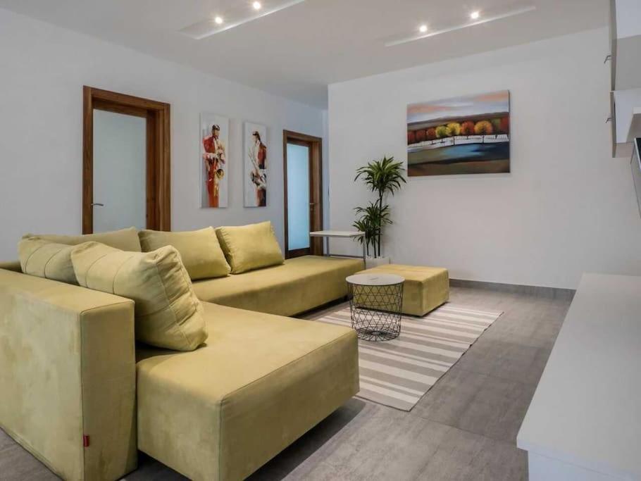 Apartment Floor With Common Pool Close To Amenities St. Paul's Bay