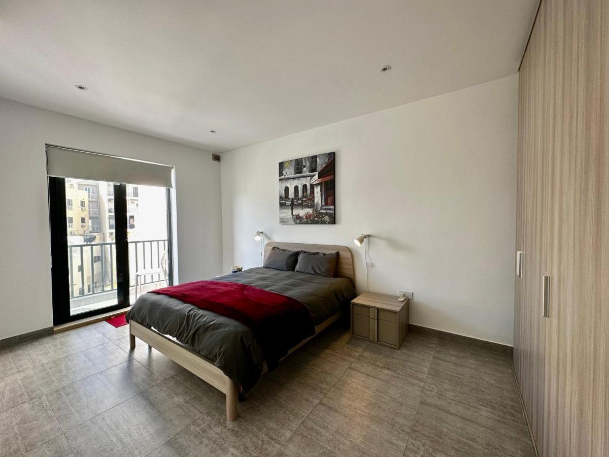 Floor With Common Pool Close To Amenities