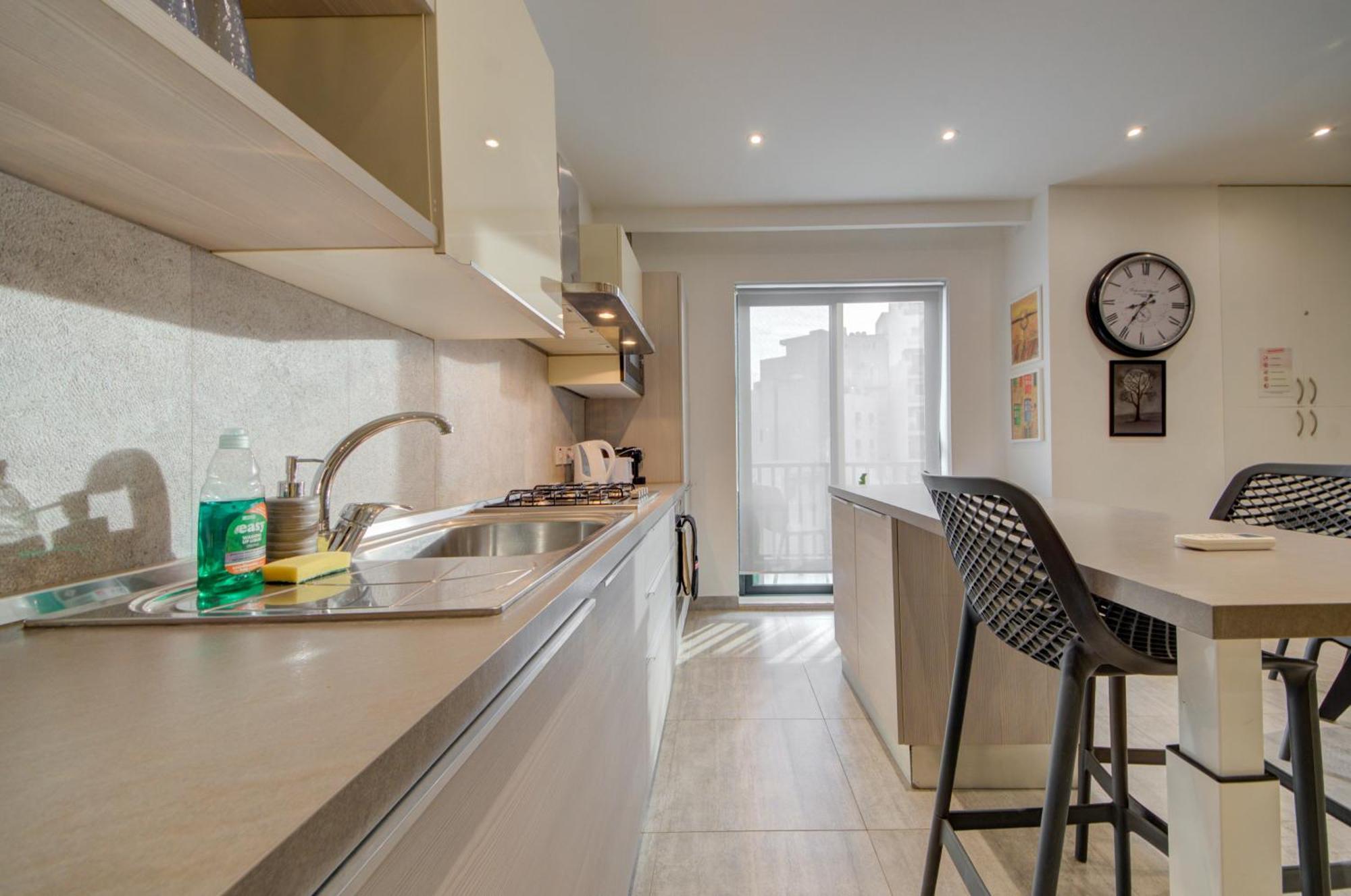 Floor With Common Pool Close To Amenities Apartment St. Paul's Bay